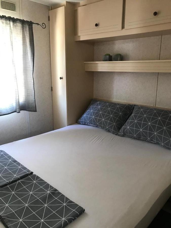 Mobile Home Tomic Tisno Exterior foto